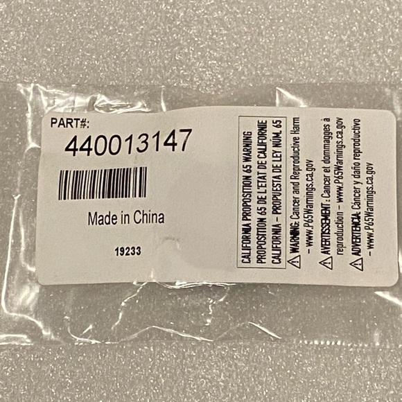 Original Hoover Part Windtunnel Vacuum “Motor Mount Only” #440013147 (New!) - Picture 2 of 4